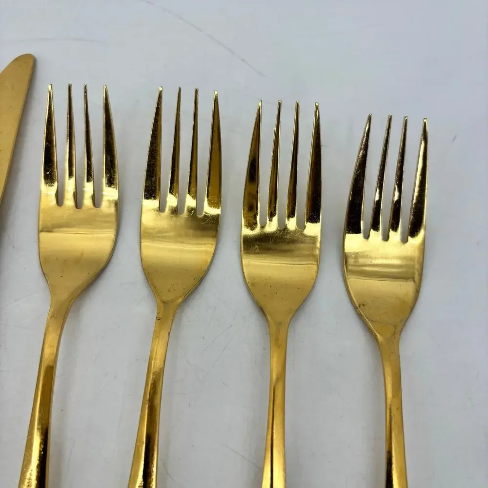 Vassar Nasco Stainless Steel Flatware Gold Tone Wheat Leaves 80s Knifes Forks